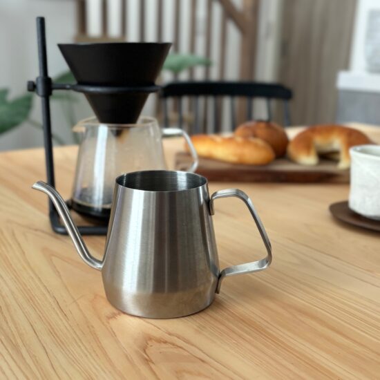 秋のコーヒー時間にこのケトル
