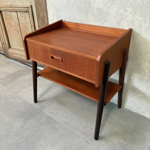 あたたかみのあるデンマーク家具