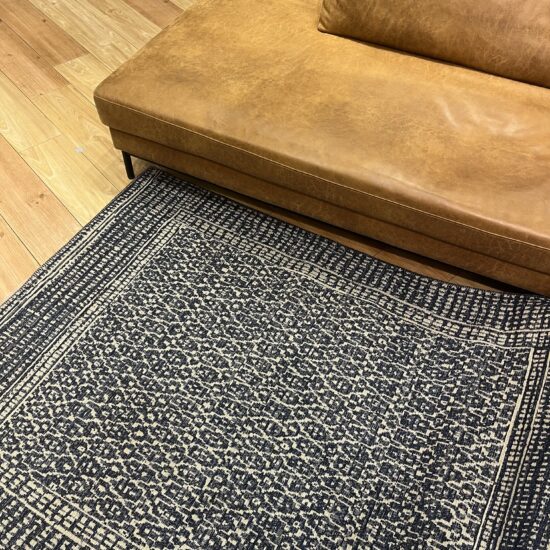 使い勝手のよいラグ