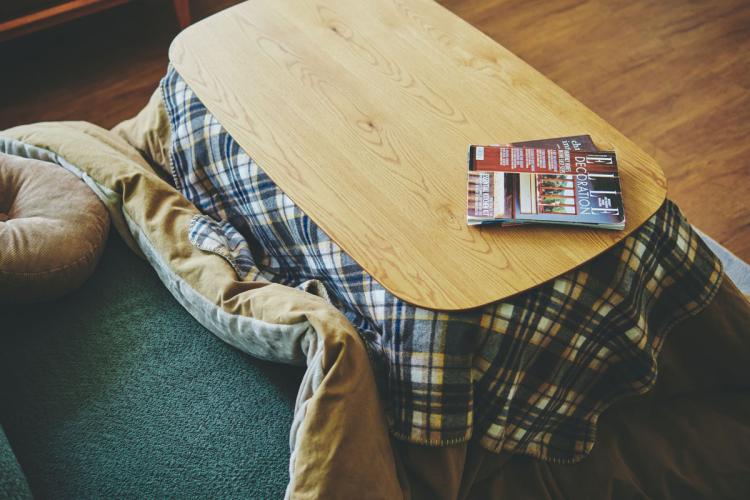 高さが変えられるこたつ