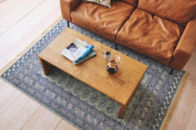 リビングルームで使いたくなるこたつコーデ