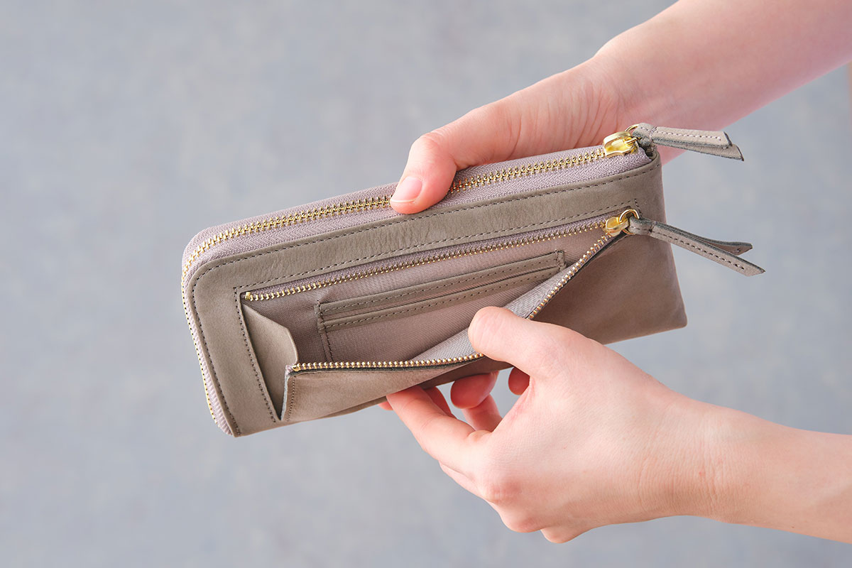 DOUBLEDAY BRETAGNA フラットL字ファスナー長財布 - メルカリ
